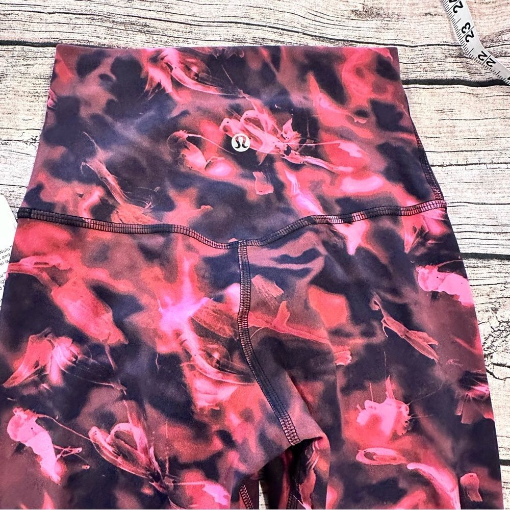 NWT Lululemon Align High Rise 28” Leggings in Graphic Pink & Black Print Size 2 - Picture 7 of 8